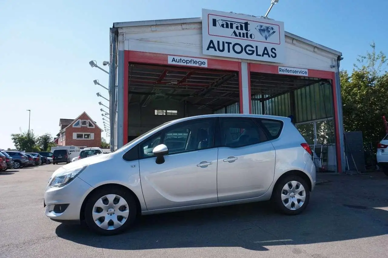 Photo 1 : Opel Meriva 2015 Petrol