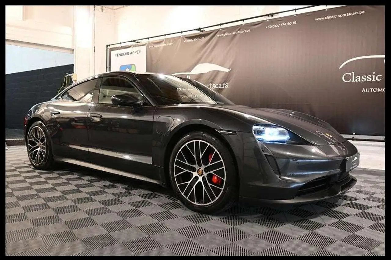 Photo 1 : Porsche Taycan 2020 Electric