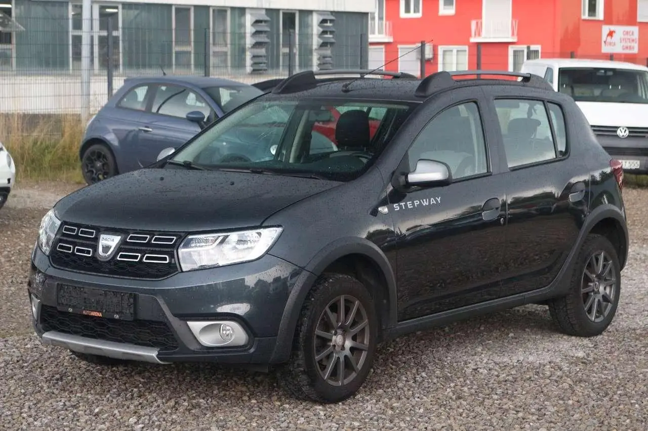 Photo 1 : Dacia Sandero 2017 Petrol