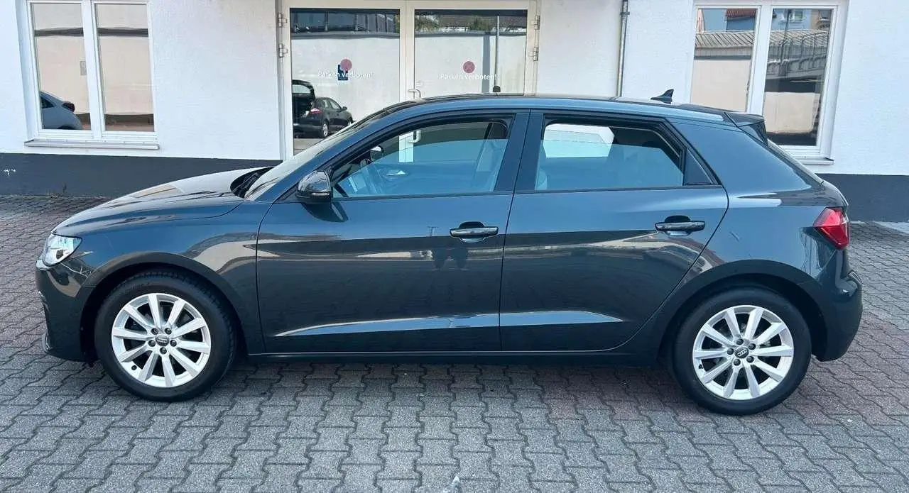 Photo 1 : Audi A1 2019 Petrol