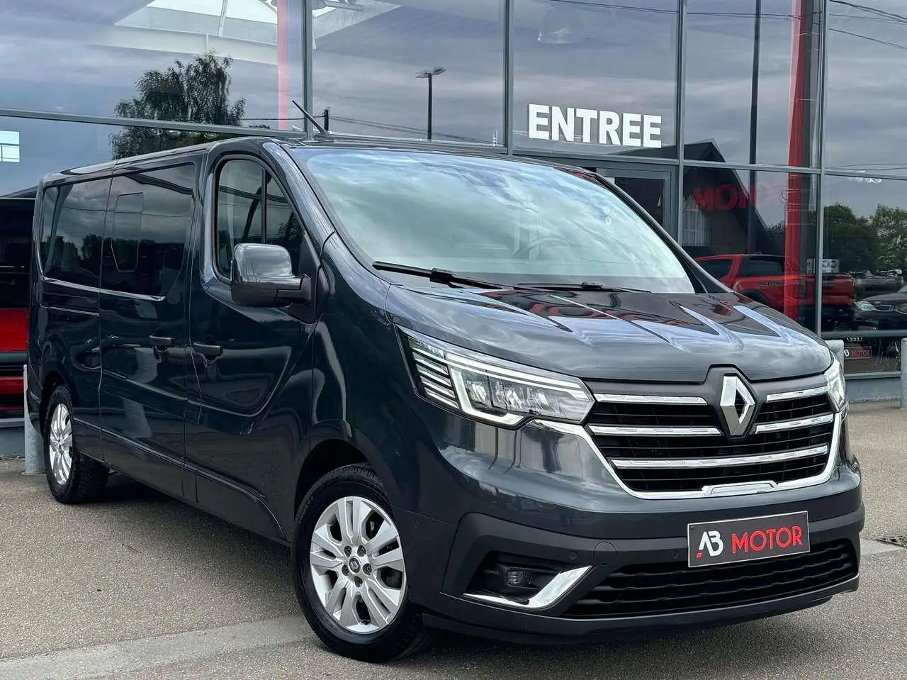 Photo 1 : Renault Trafic 2022 Diesel