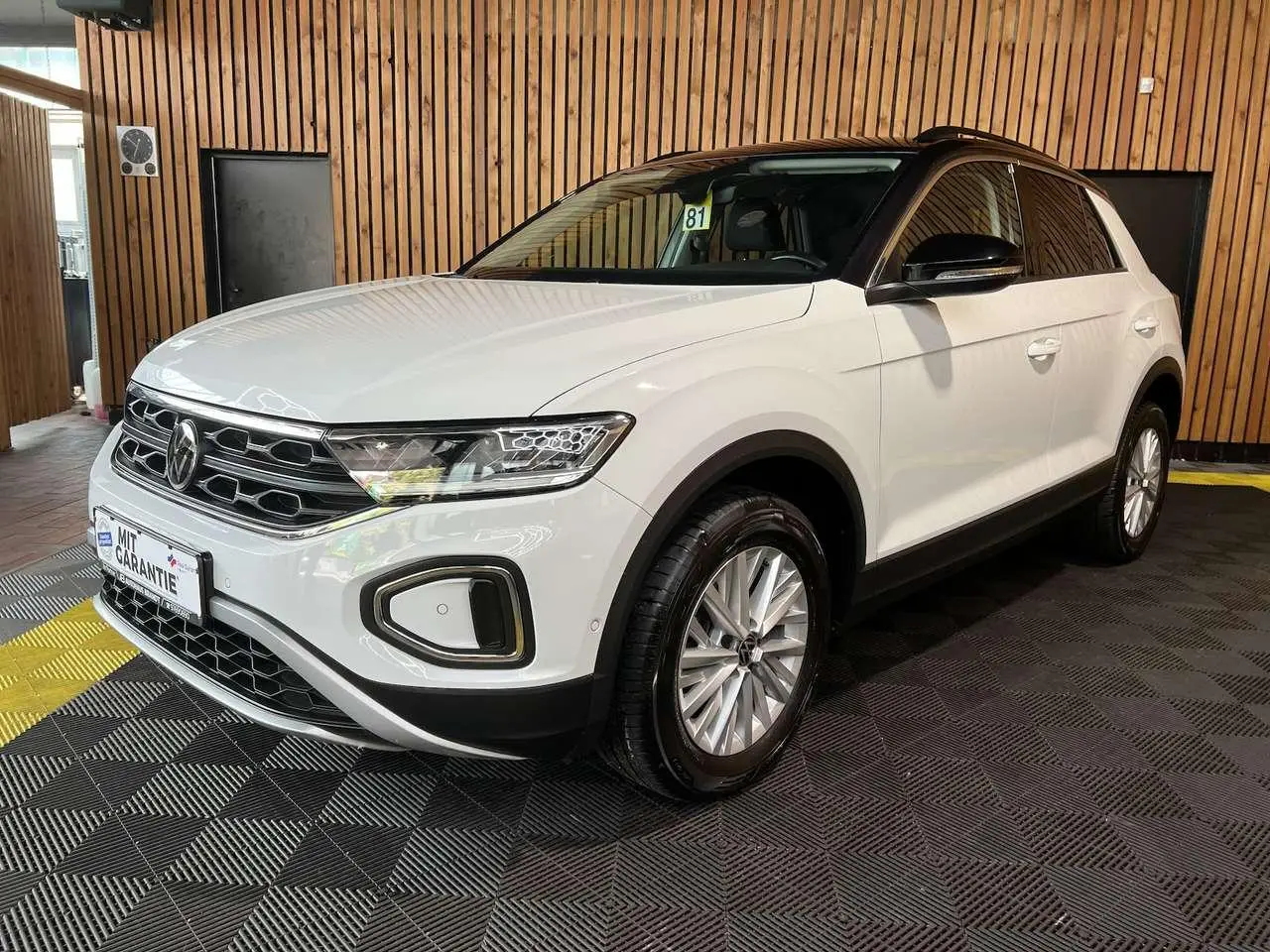 Photo 1 : Volkswagen T-roc 2022 Petrol