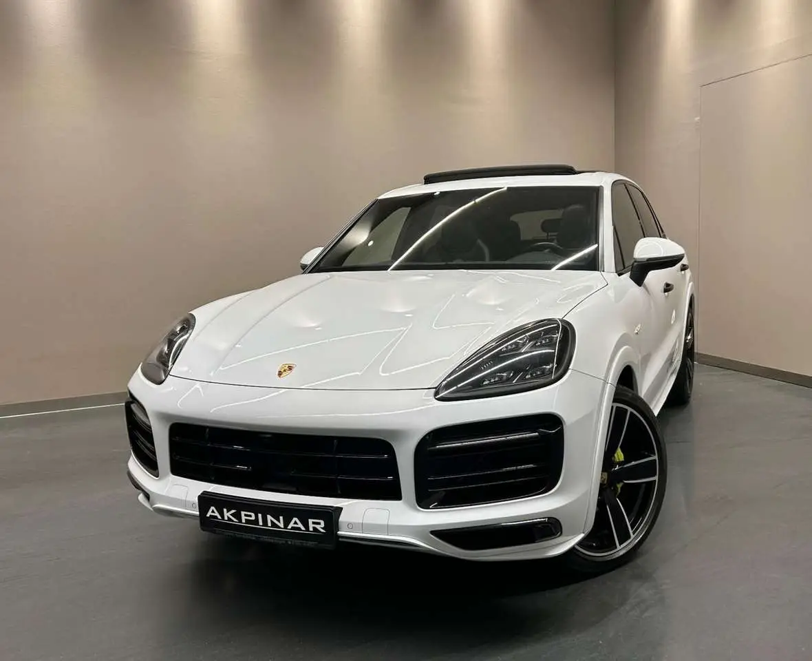 Photo 1 : Porsche Cayenne 2020 Essence