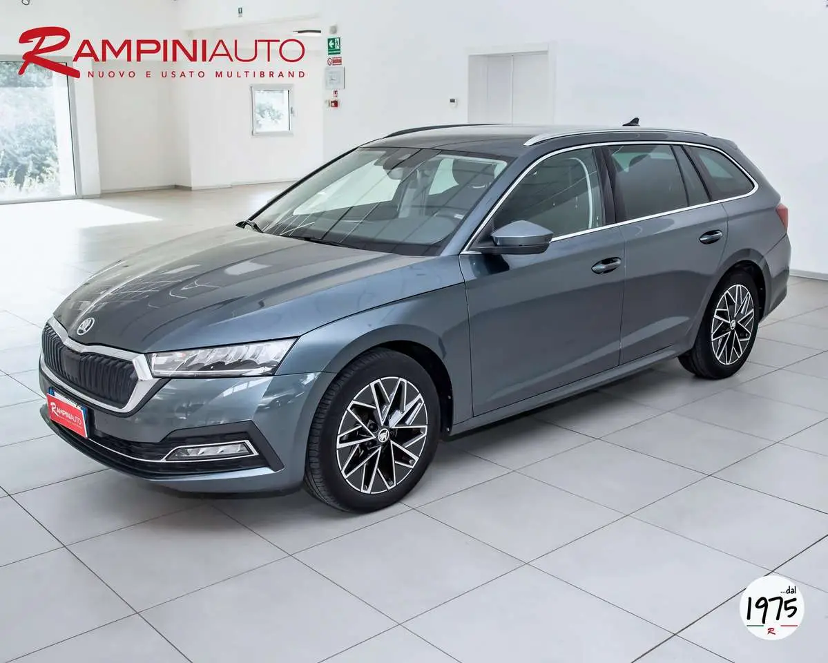 Photo 1 : Skoda Octavia 2020 Autres