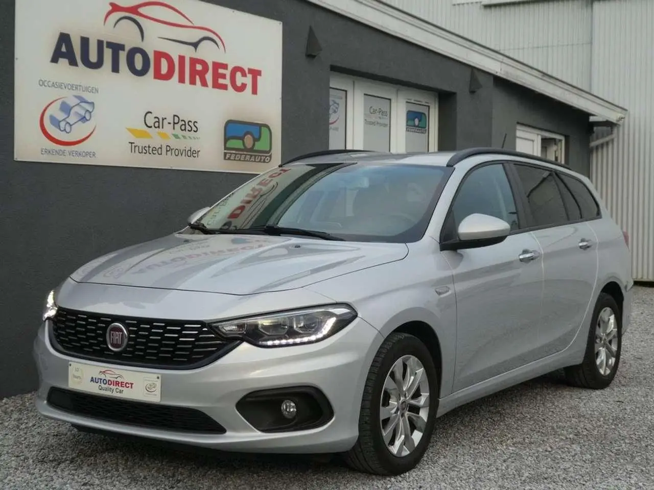 Photo 1 : Fiat Tipo 2019 Petrol