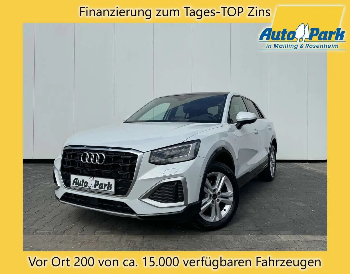 Photo 1 : Audi Q2 2023 Petrol