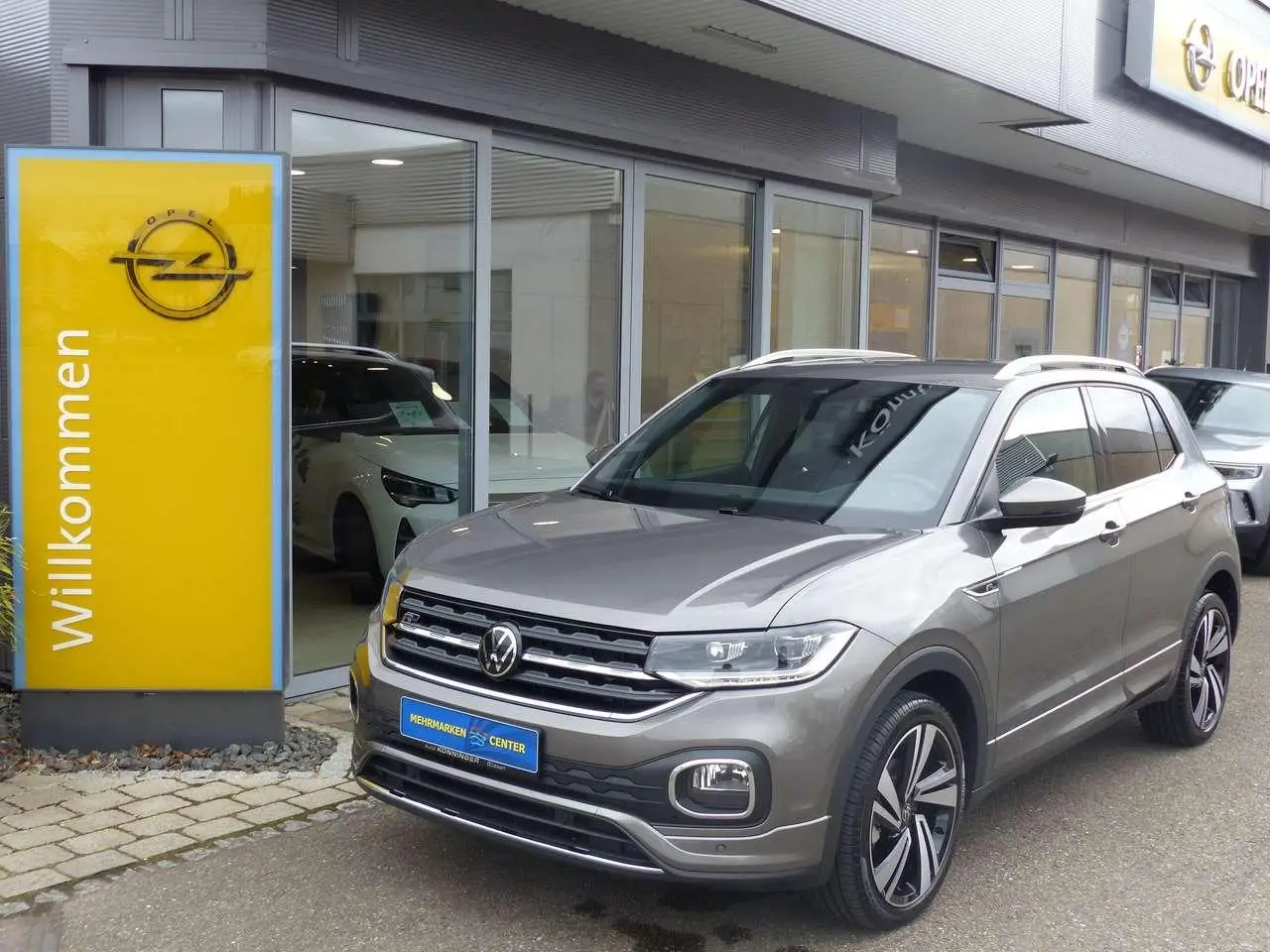 Photo 1 : Volkswagen T-cross 2021 Essence