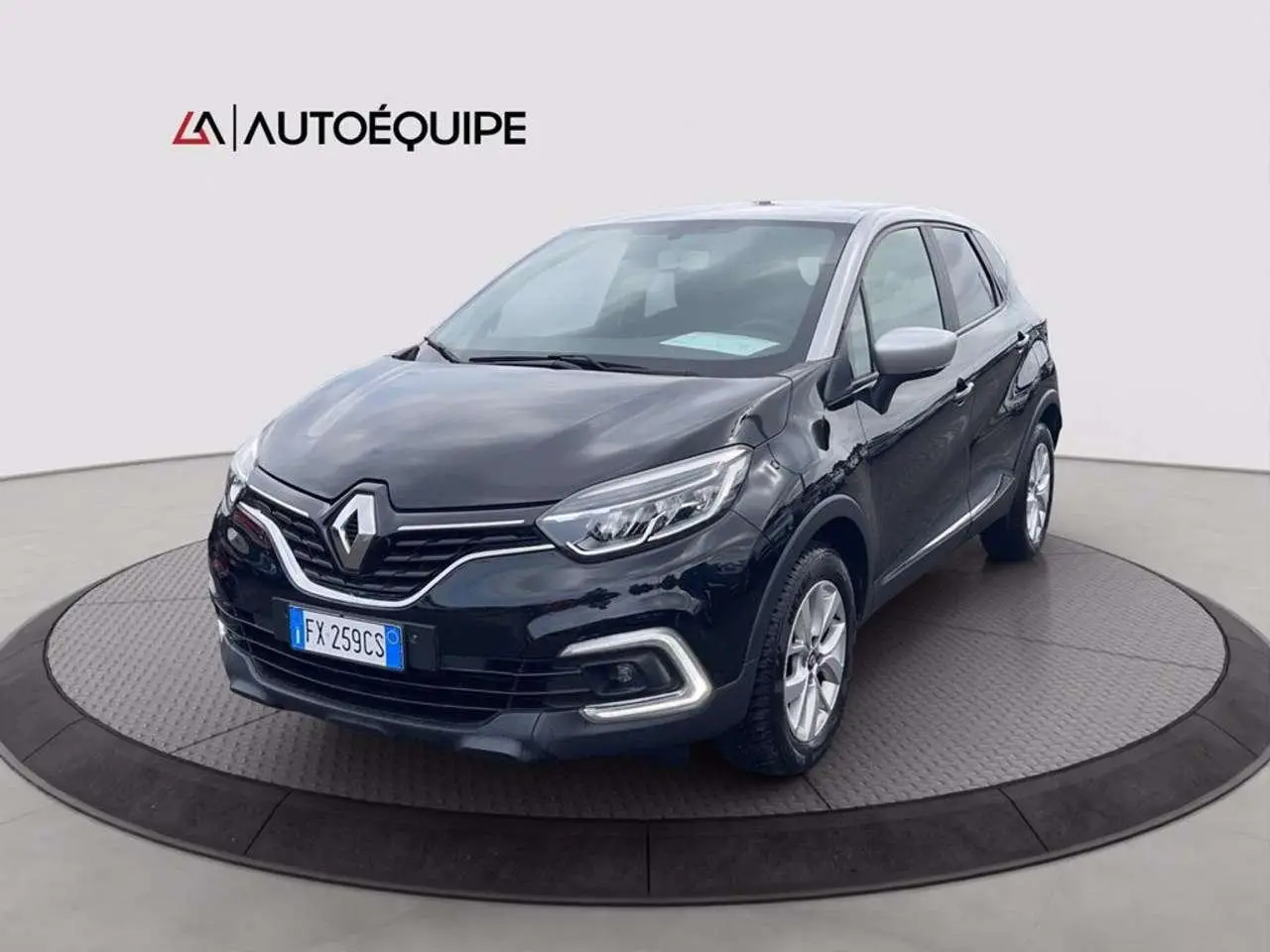 Photo 1 : Renault Captur 2019 Essence