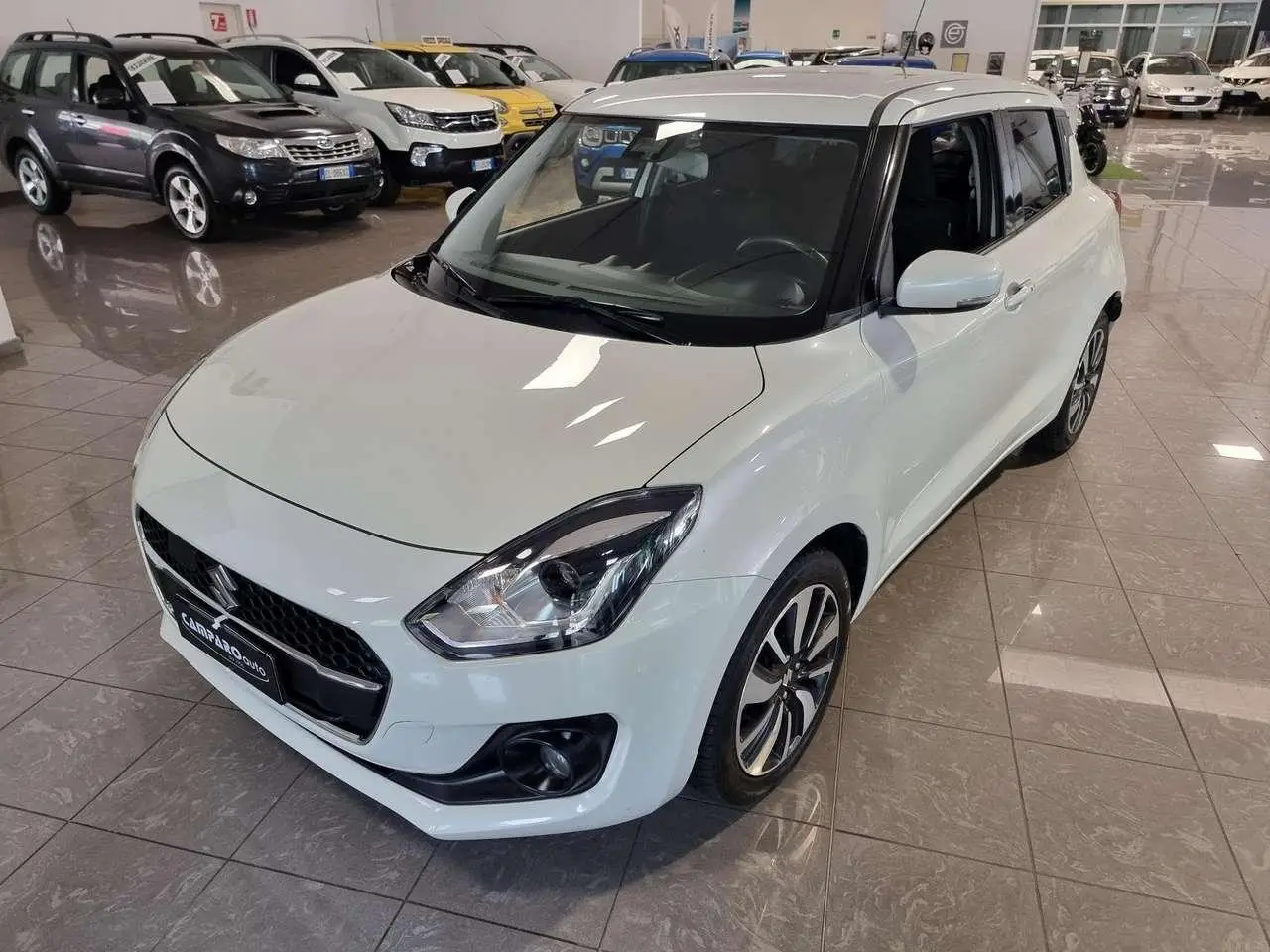 Photo 1 : Suzuki Swift 2019 Hybride