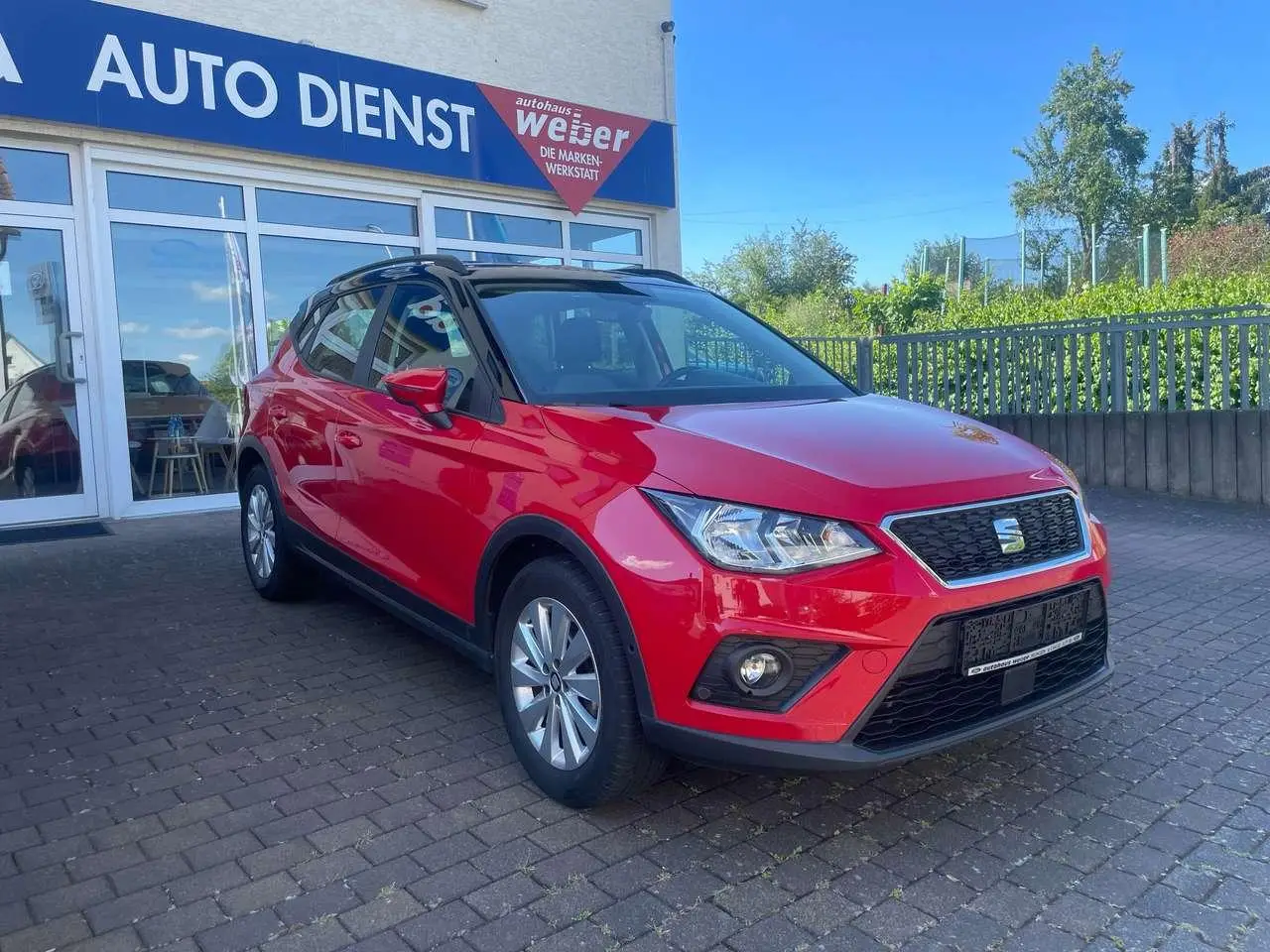 Photo 1 : Seat Arona 2021 Petrol