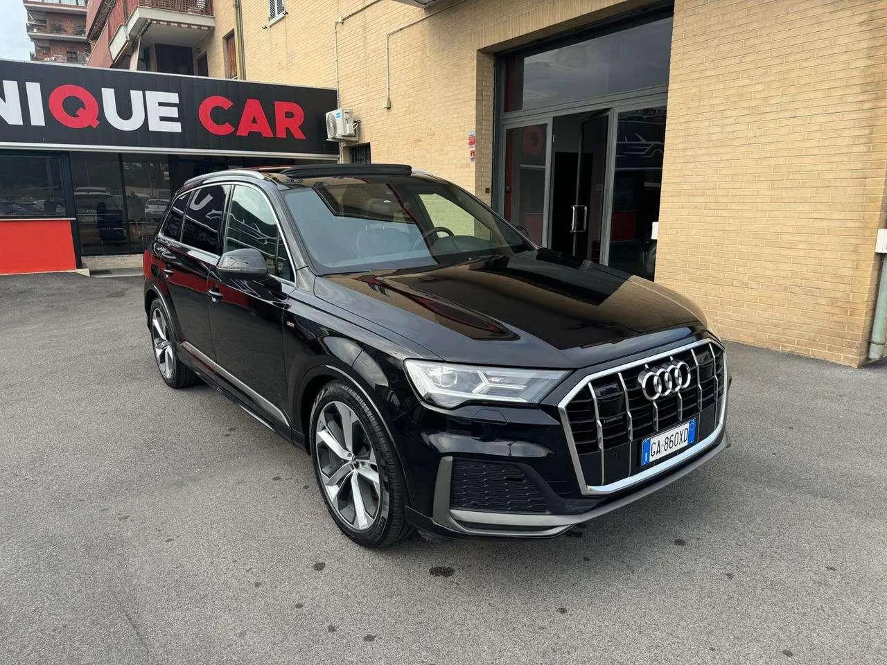 Photo 1 : Audi Q7 2020 Hybride