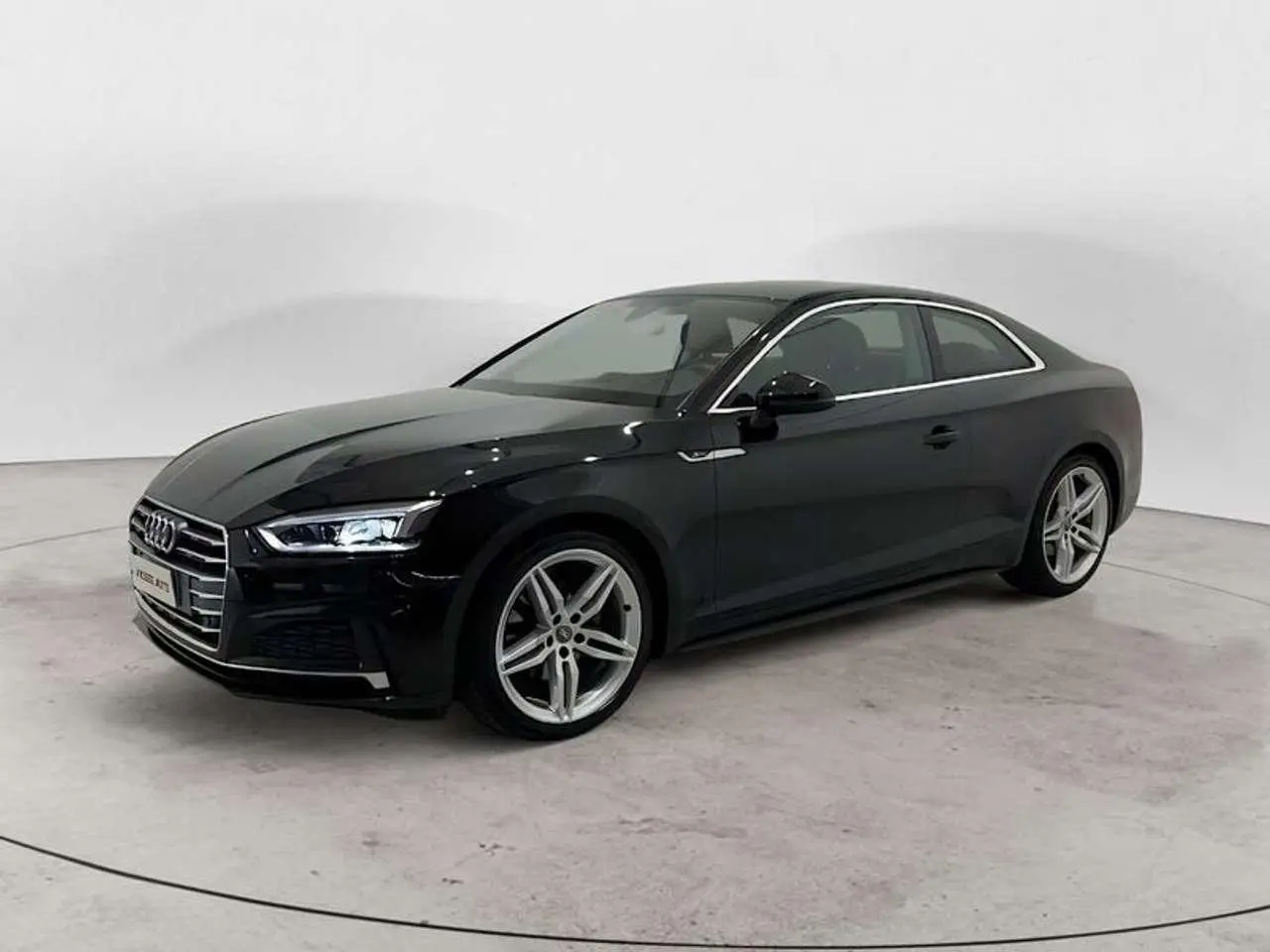 Photo 1 : Audi A5 2019 Hybride