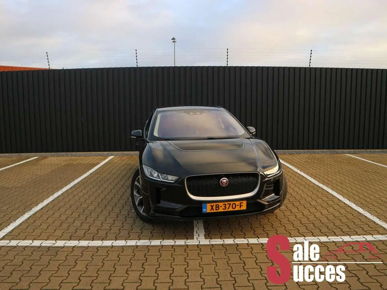 Photo 1 : Jaguar I-pace 2018 Électrique