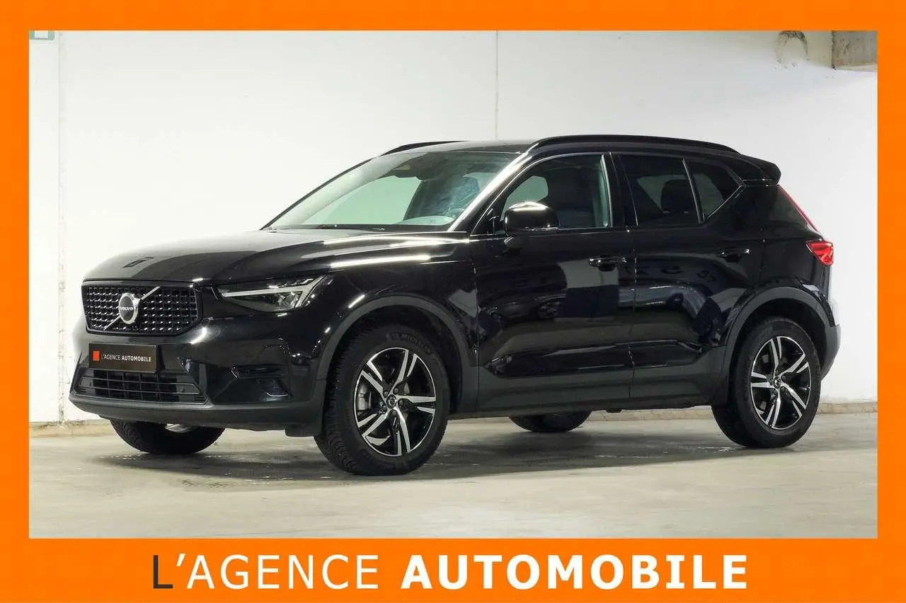 Photo 1 : Volvo Xc40 2024 Hybride