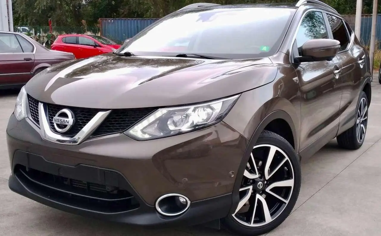 Photo 1 : Nissan Qashqai 2015 Petrol