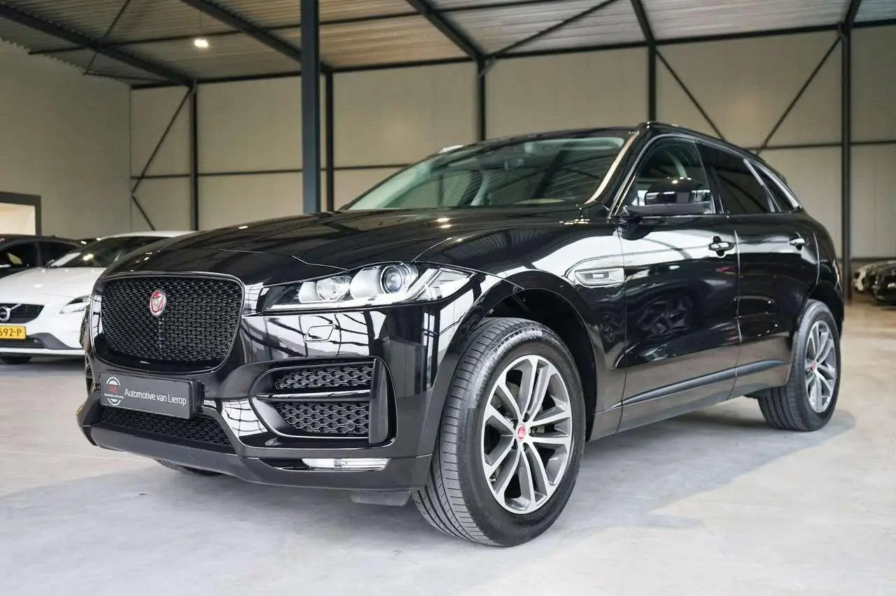 Photo 1 : Jaguar F-pace 2018 Petrol