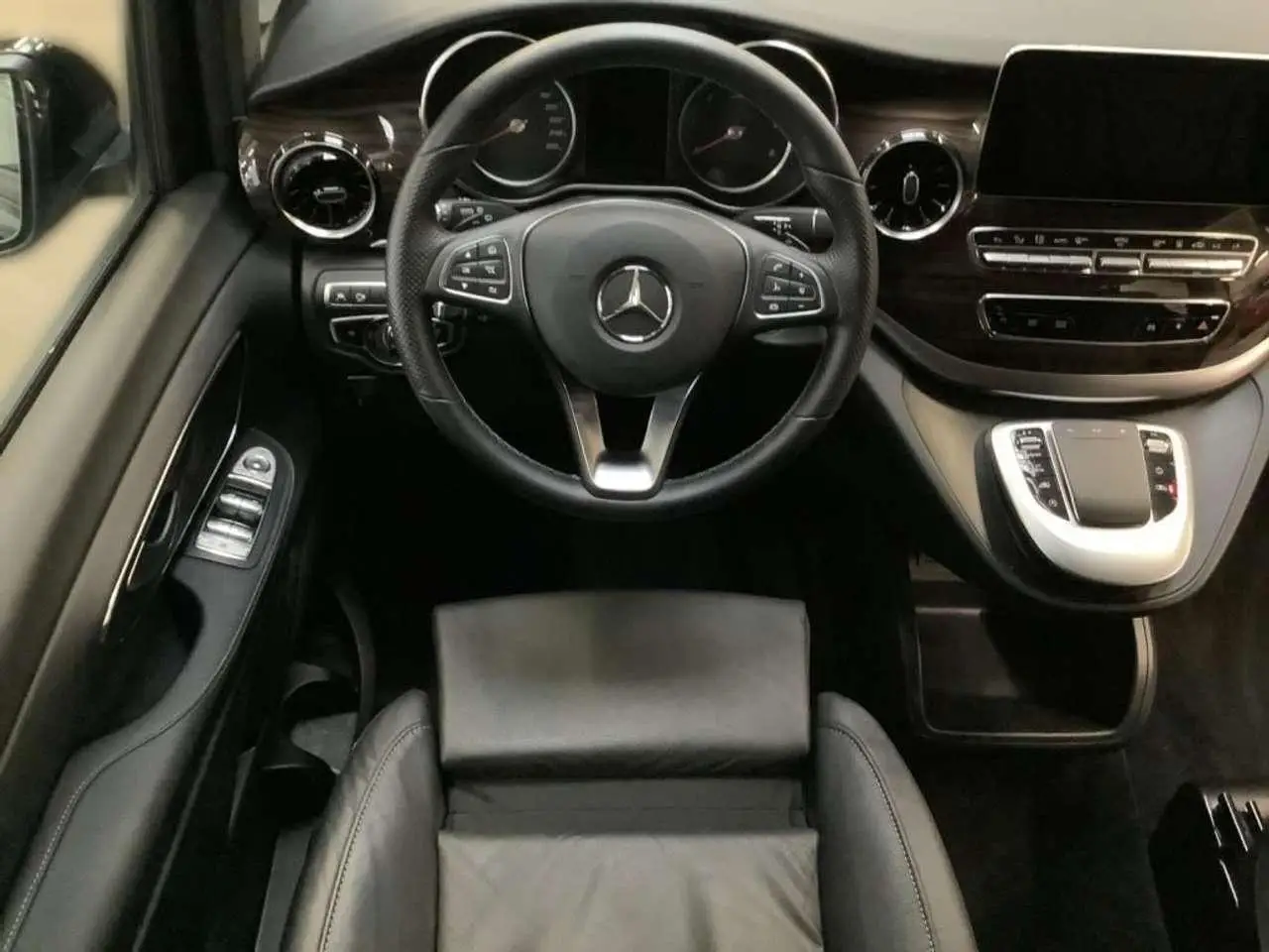 Photo 1 : Mercedes-benz Classe V 2022 Diesel