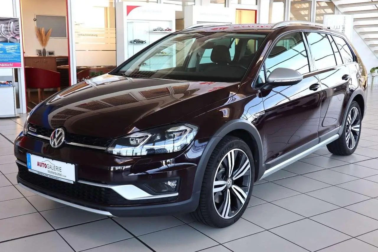 Photo 1 : Volkswagen Golf 2017 Diesel