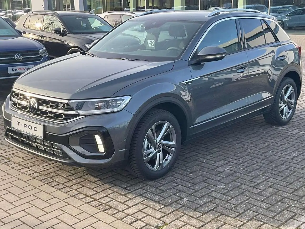 Photo 1 : Volkswagen T-roc 2023 Essence