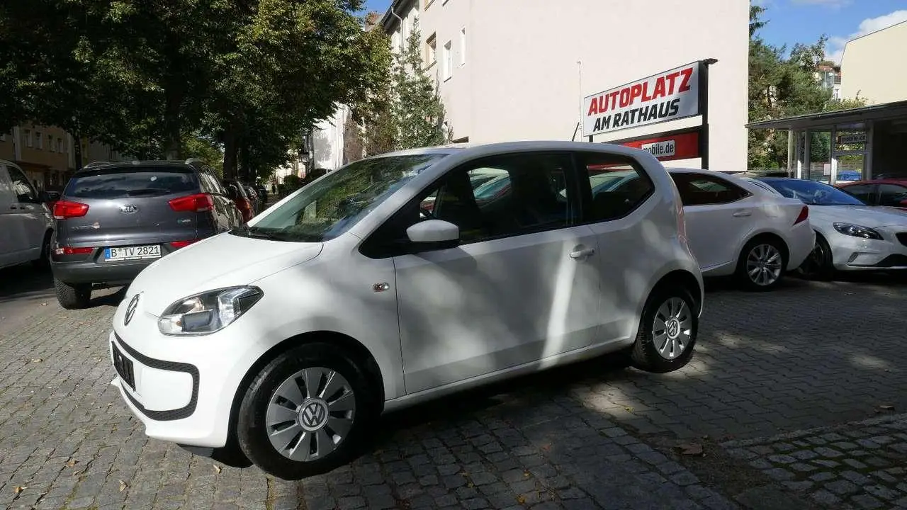 Photo 1 : Volkswagen Up! 2016 Petrol