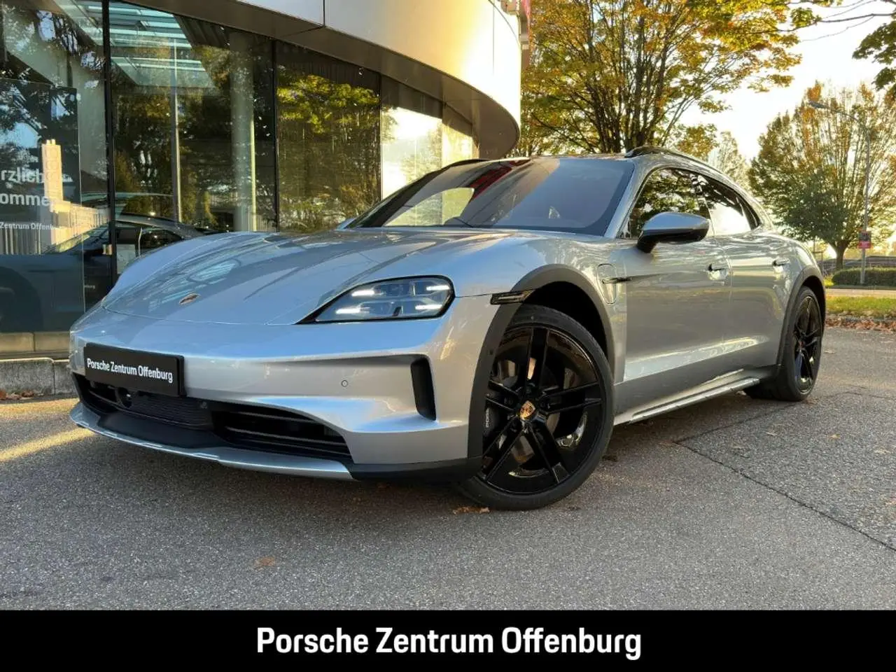 Photo 1 : Porsche Taycan 2024 Electric