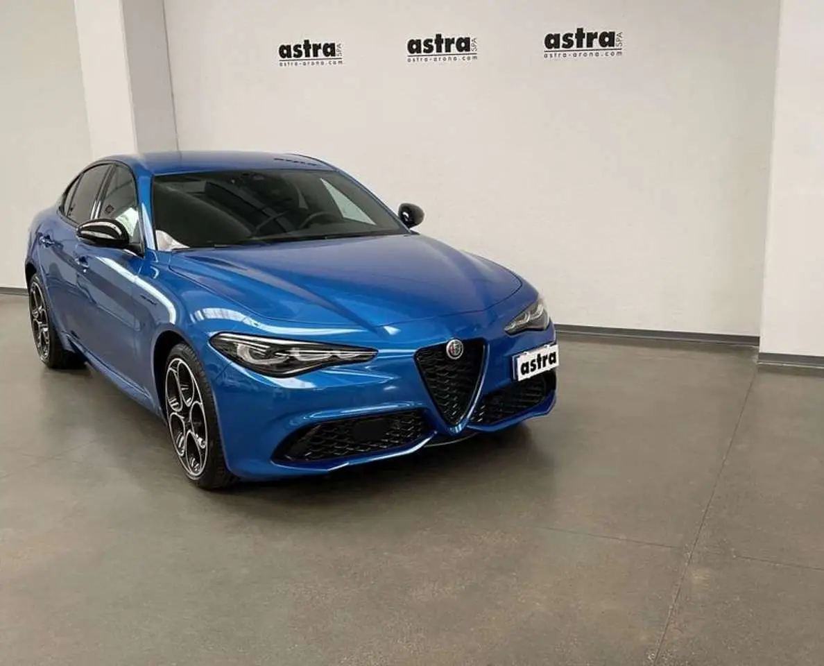 Photo 1 : Alfa Romeo Giulia 2023 Diesel