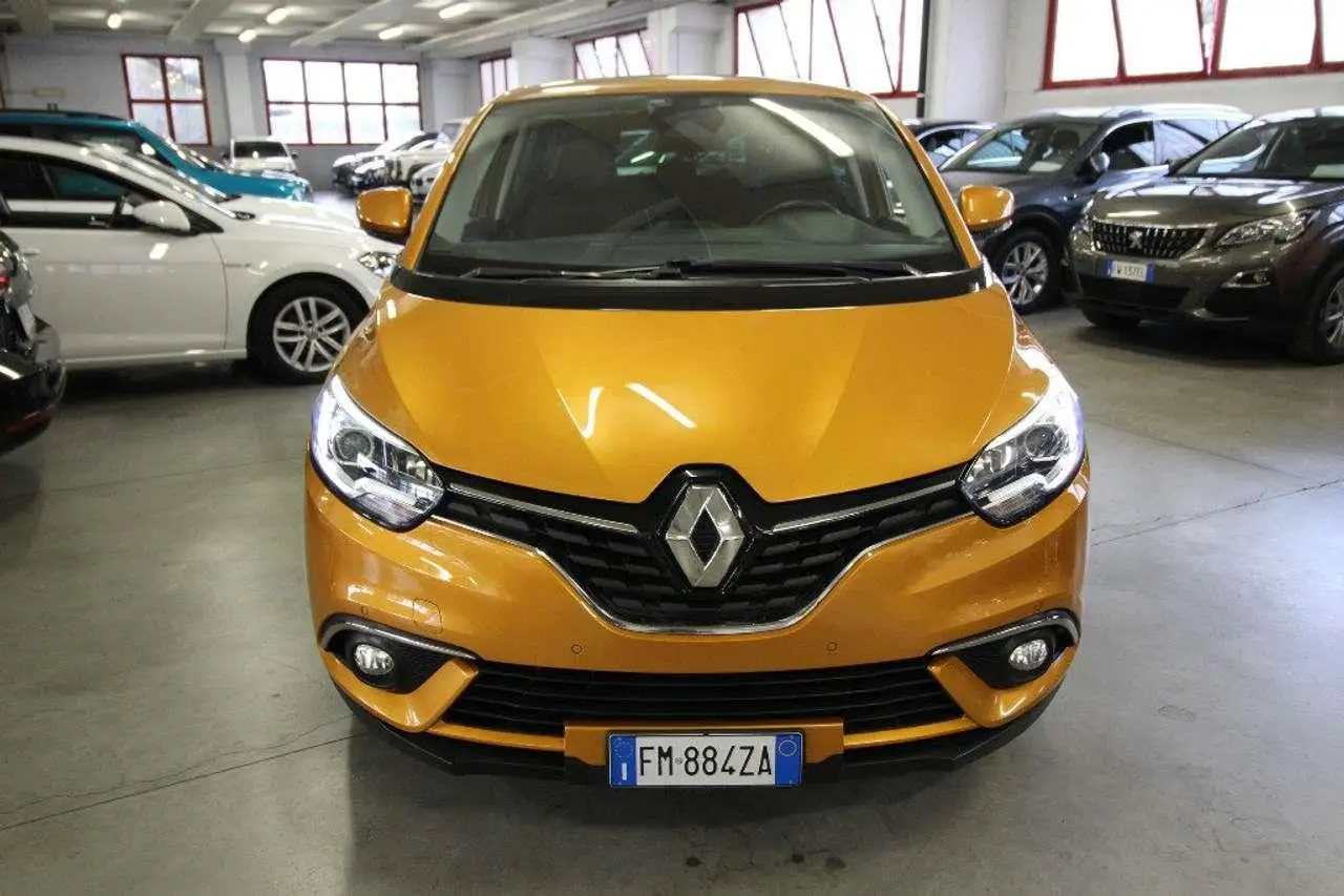 Photo 1 : Renault Scenic 2017 Hybride