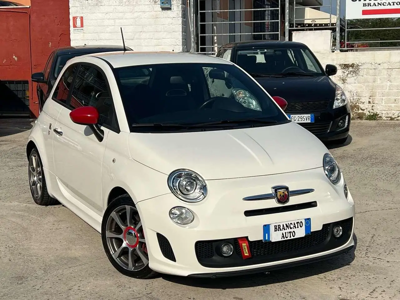 Photo 1 : Abarth 595 2015 Petrol