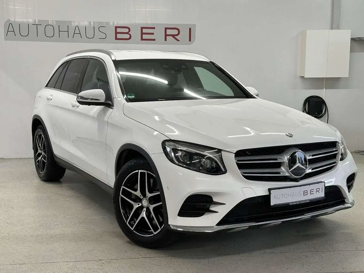 Photo 1 : Mercedes-benz Classe Glc 2016 Petrol