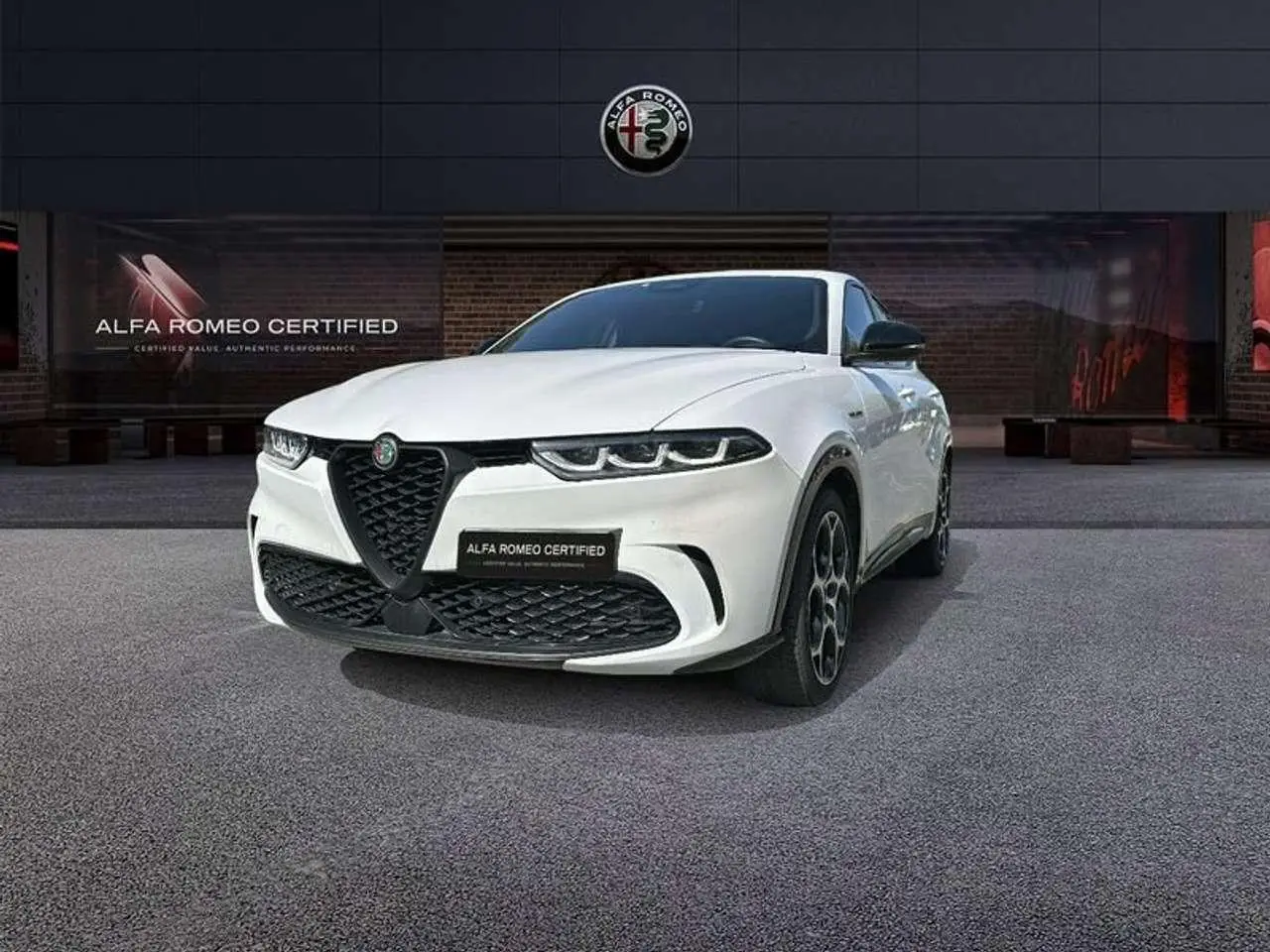 Photo 1 : Alfa Romeo Tonale 2023 Petrol