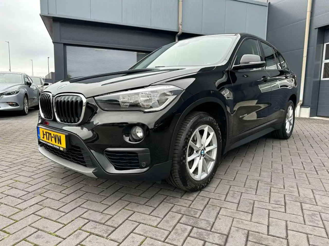 Photo 1 : Bmw X1 2017 Petrol