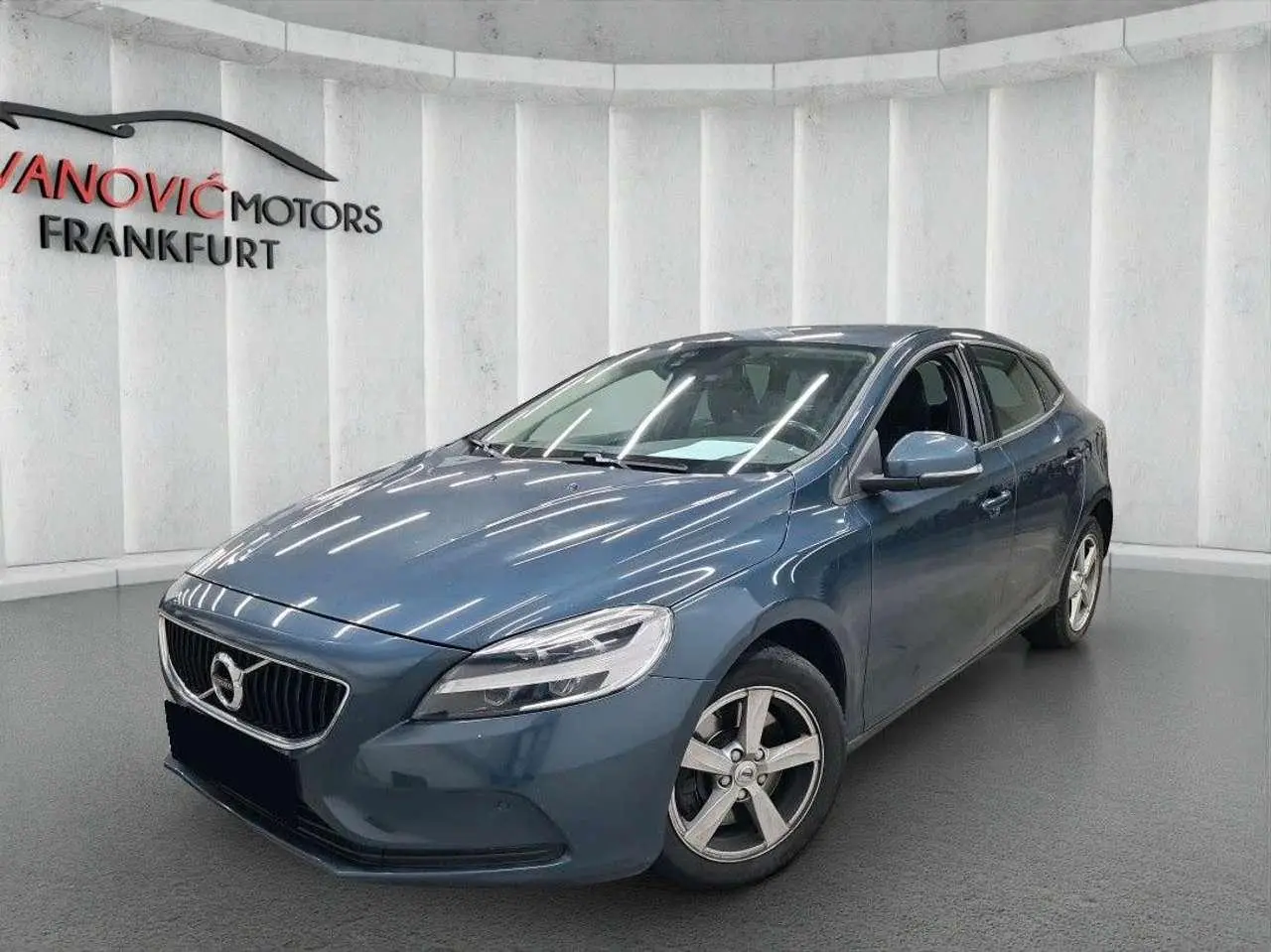 Photo 1 : Volvo V40 2018 Diesel