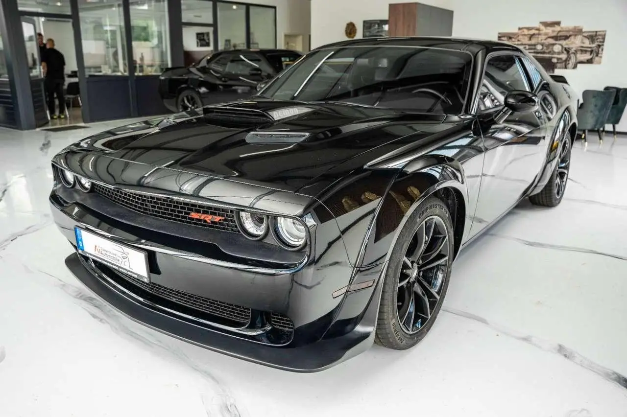 Photo 1 : Dodge Challenger 2018 Petrol