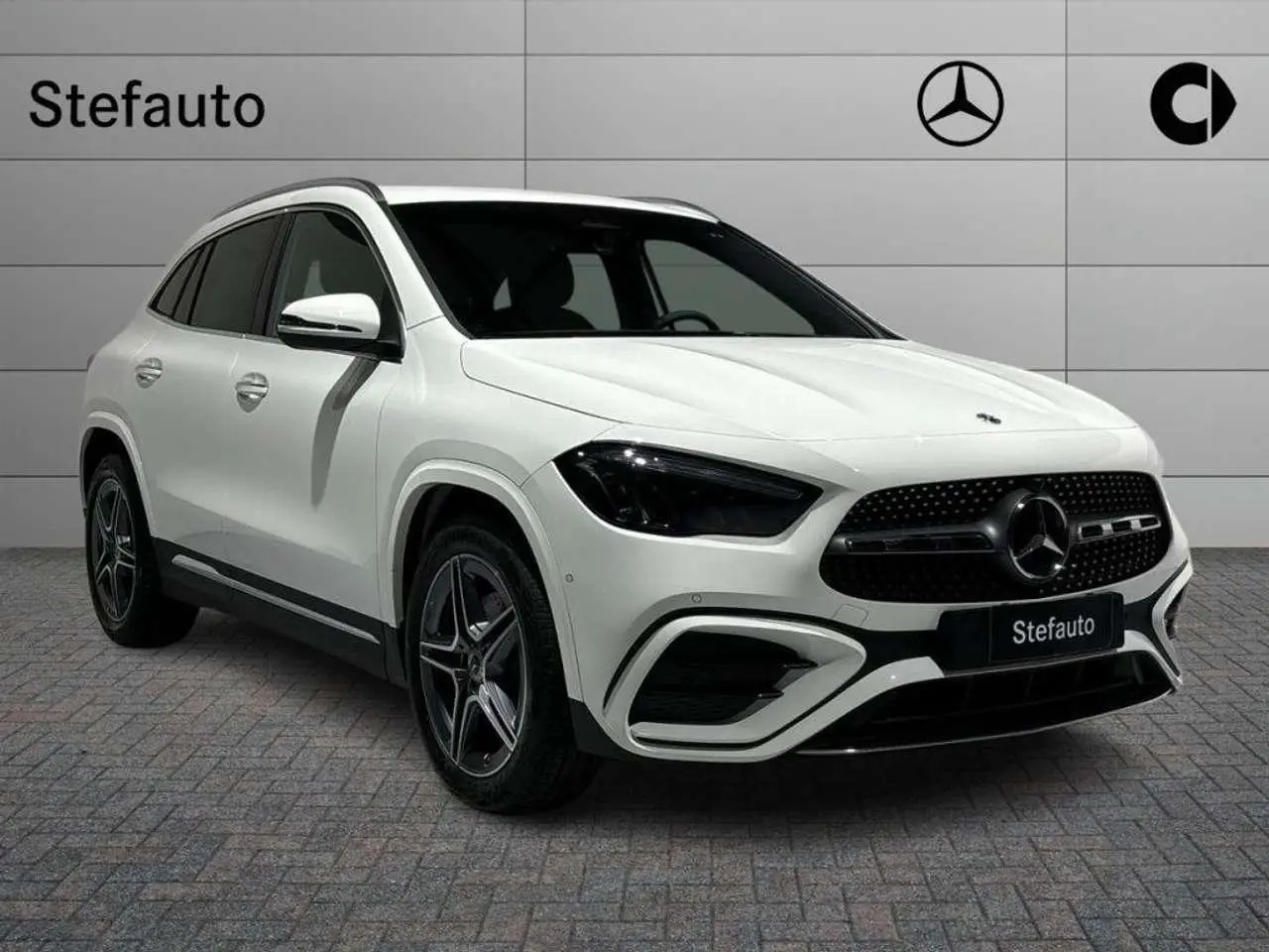 Photo 1 : Mercedes-benz Classe Gla 2024 Hybrid