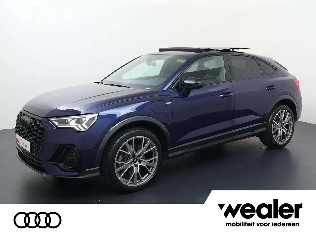 Photo 1 : Audi Q3 2023 Hybrid