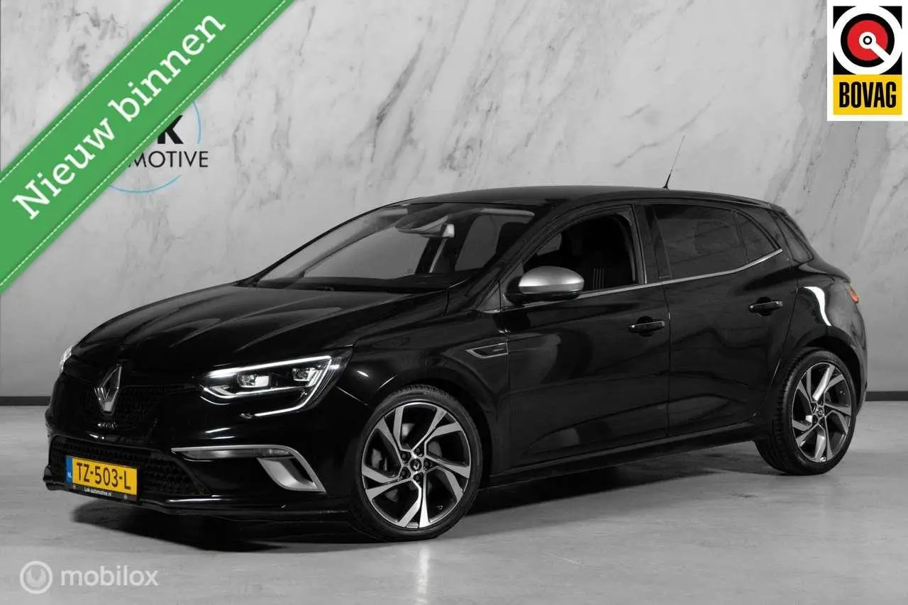 Photo 1 : Renault Megane 2016 Essence