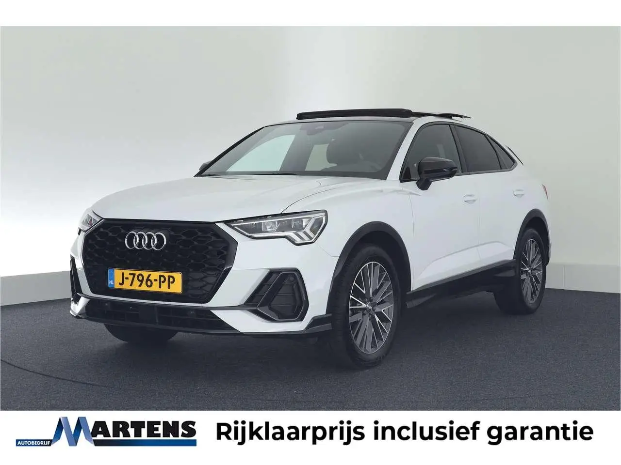 Photo 1 : Audi Q3 2020 Essence