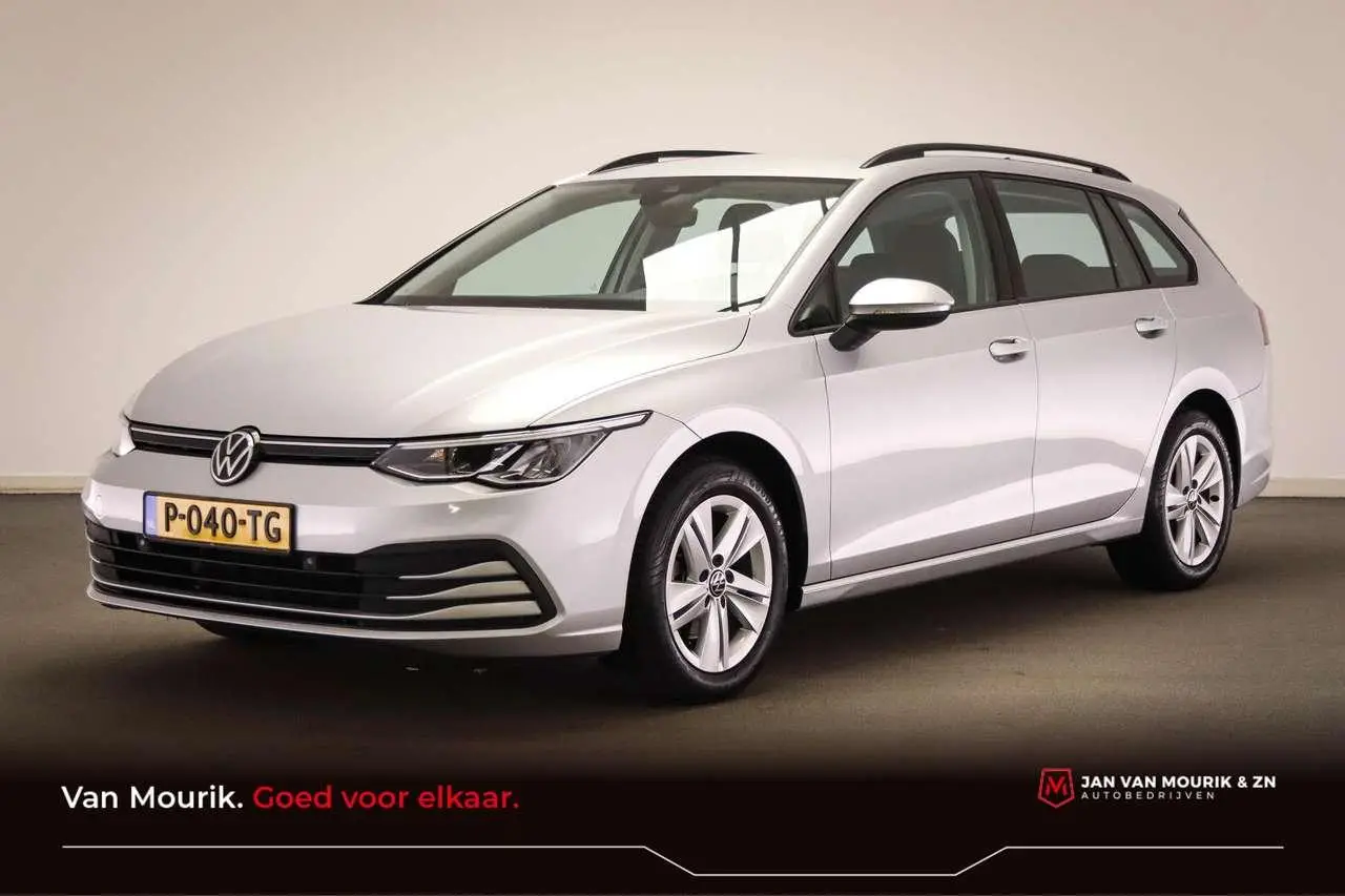 Photo 1 : Volkswagen Golf 2021 Essence