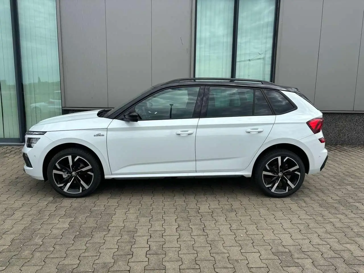 Photo 1 : Skoda Kamiq 2024 Petrol