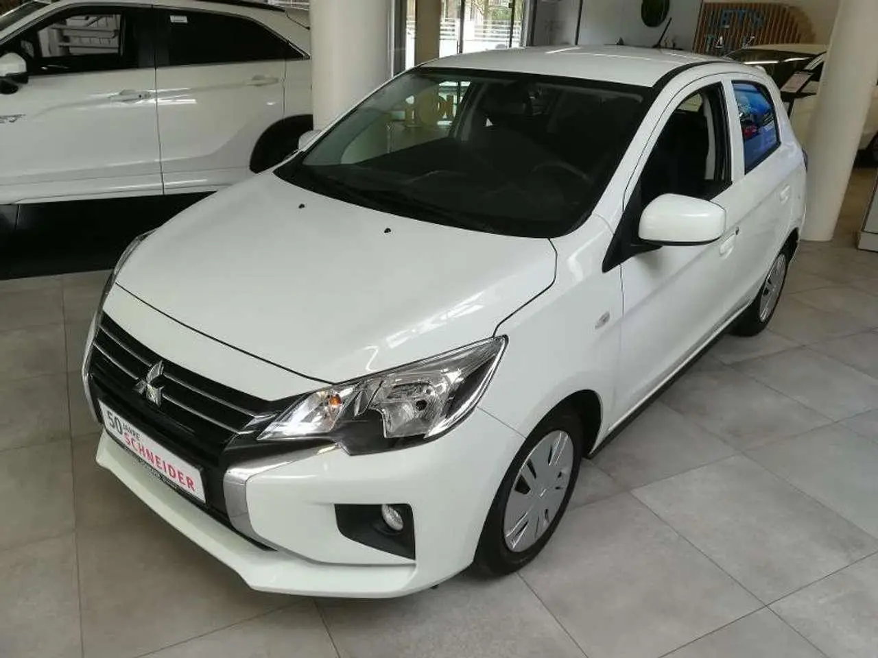 Photo 1 : Mitsubishi Space Star 2021 Petrol