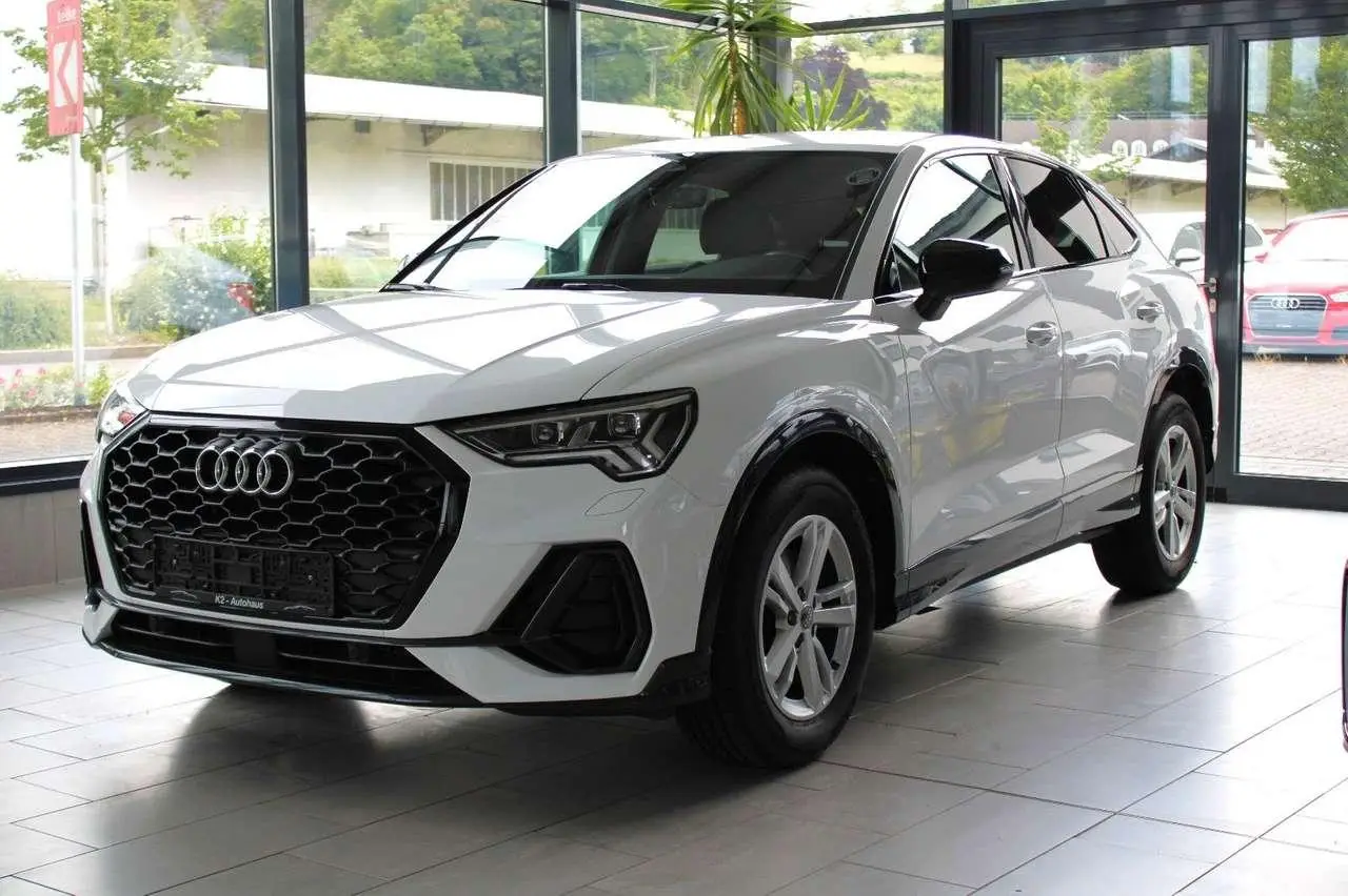 Photo 1 : Audi Q3 2020 Diesel