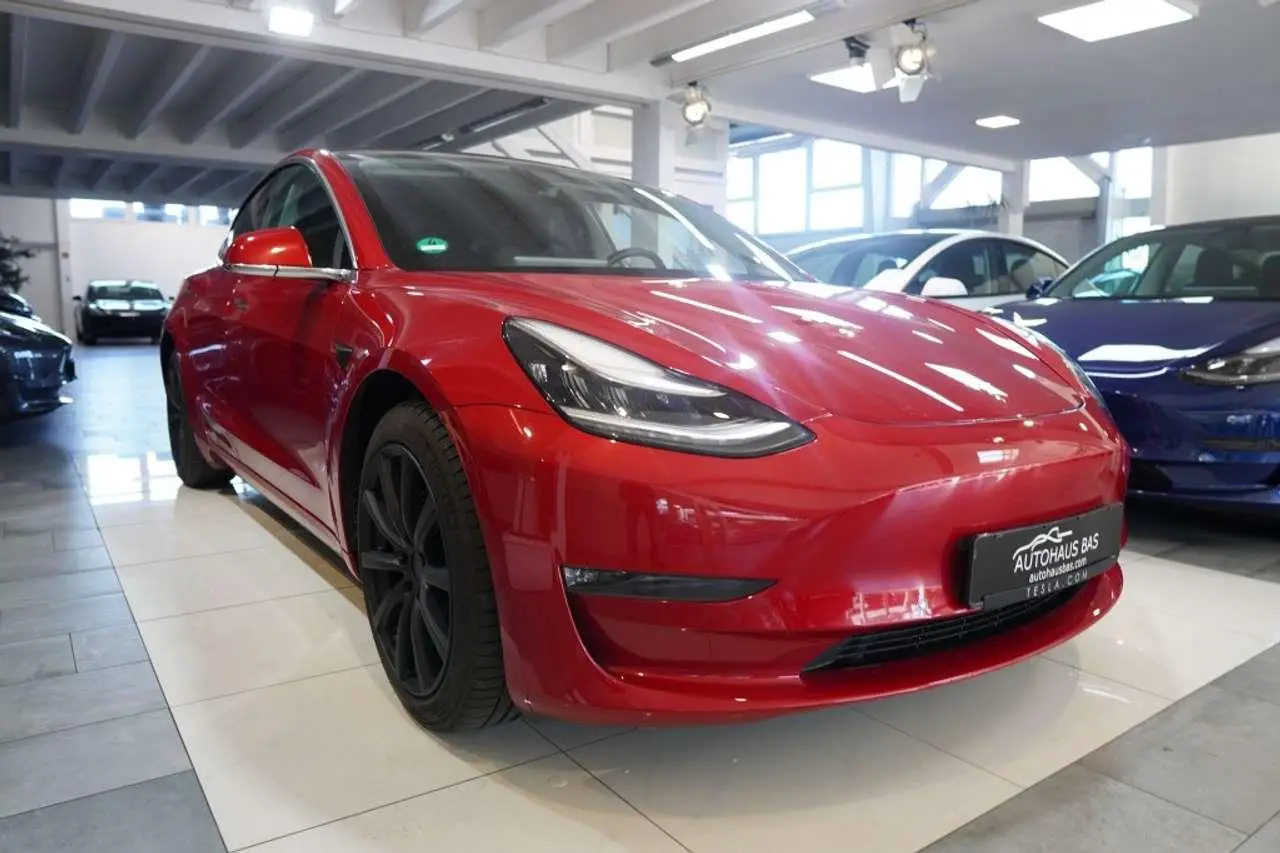 Photo 1 : Tesla Model 3 2020 Electric