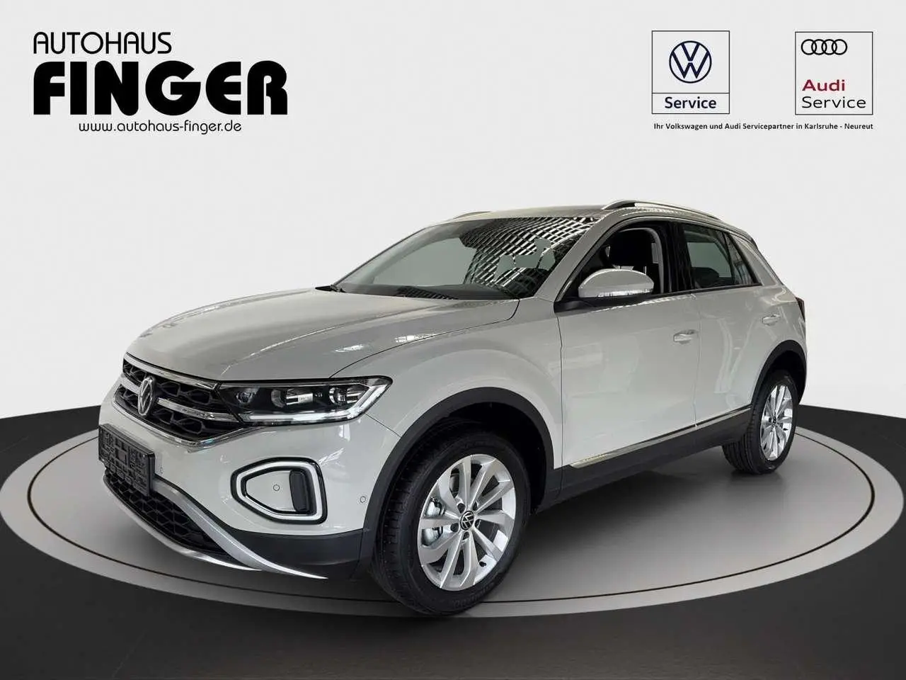 Photo 1 : Volkswagen T-roc 2024 Essence