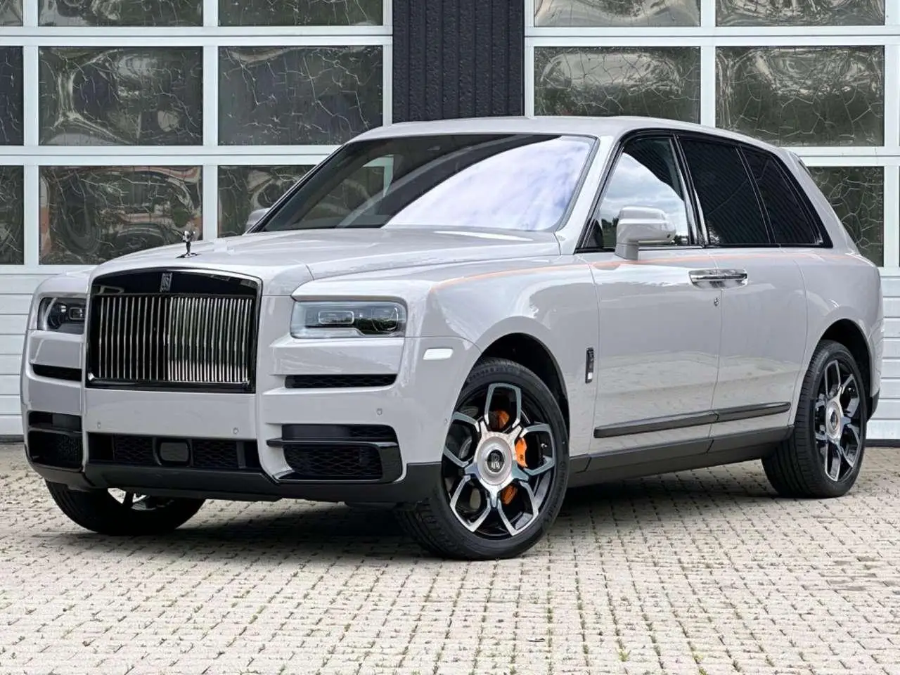 Photo 1 : Rolls-royce Cullinan 2024 Essence