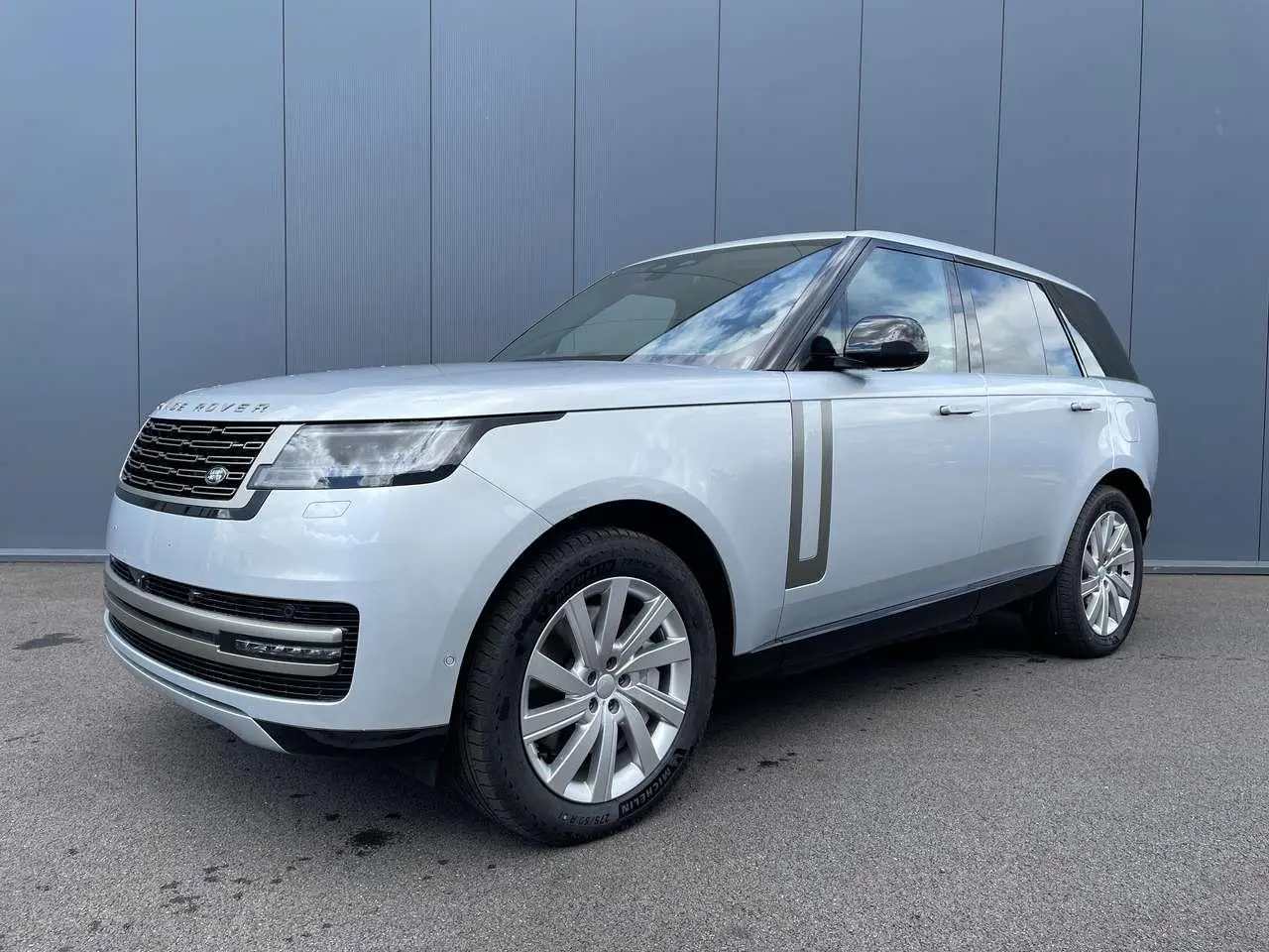 Photo 1 : Land Rover Range Rover 2024 Hybride