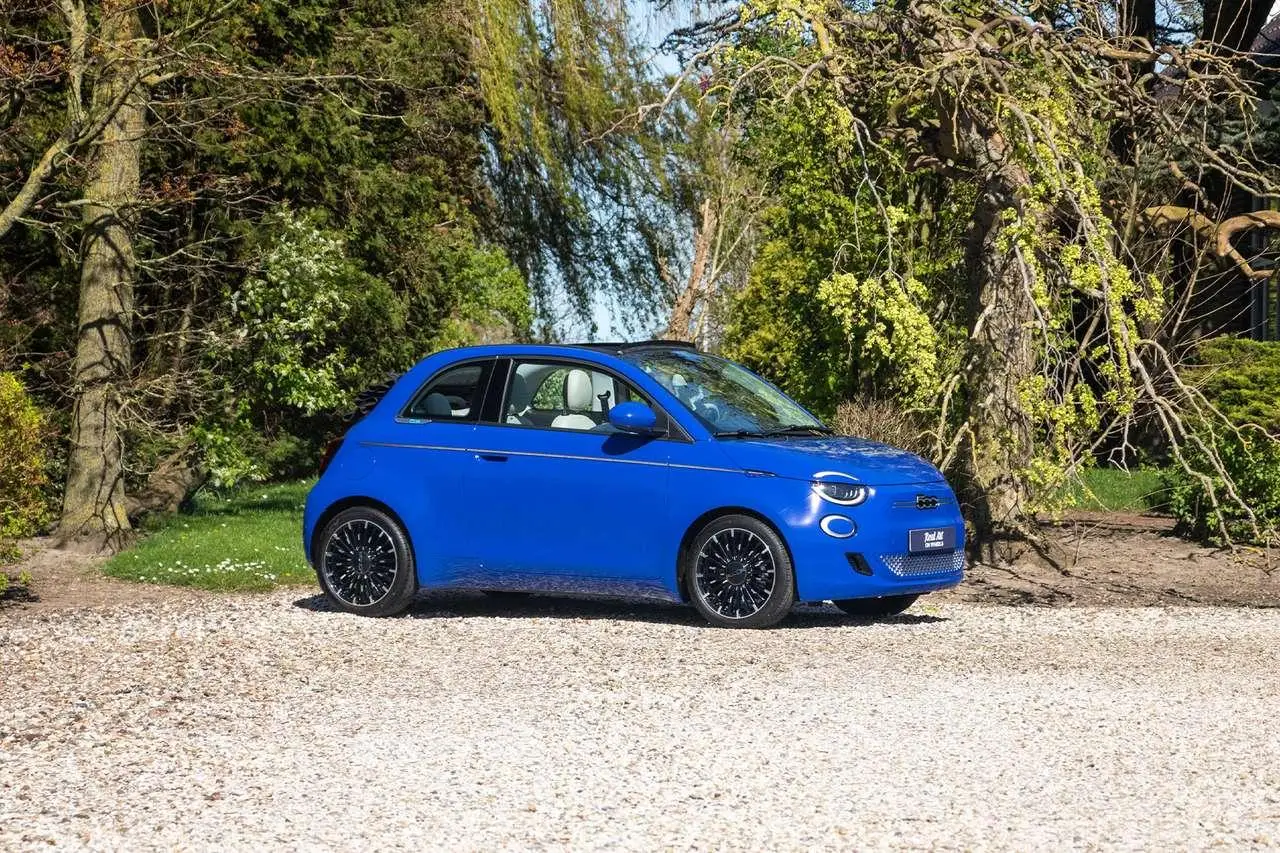 Photo 1 : Fiat 500c 2020 Électrique