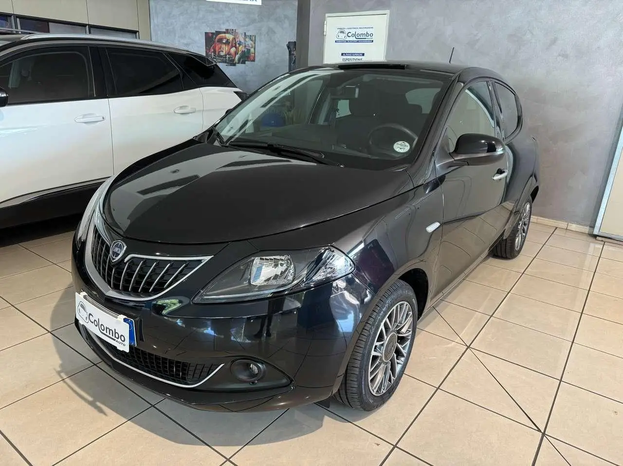 Photo 1 : Lancia Ypsilon 2023 Hybride