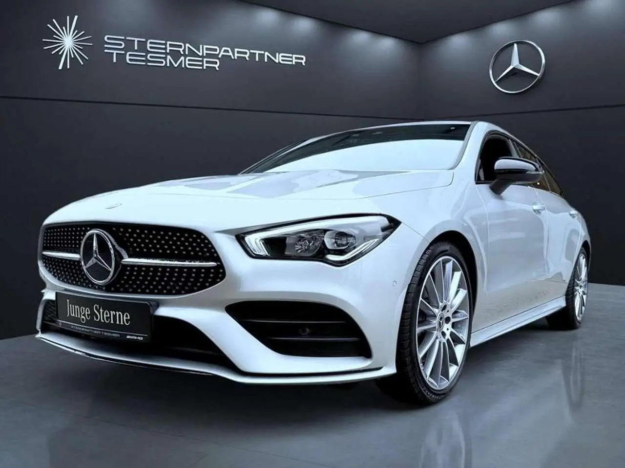 Photo 1 : Mercedes-benz Classe Cla 2023 Essence