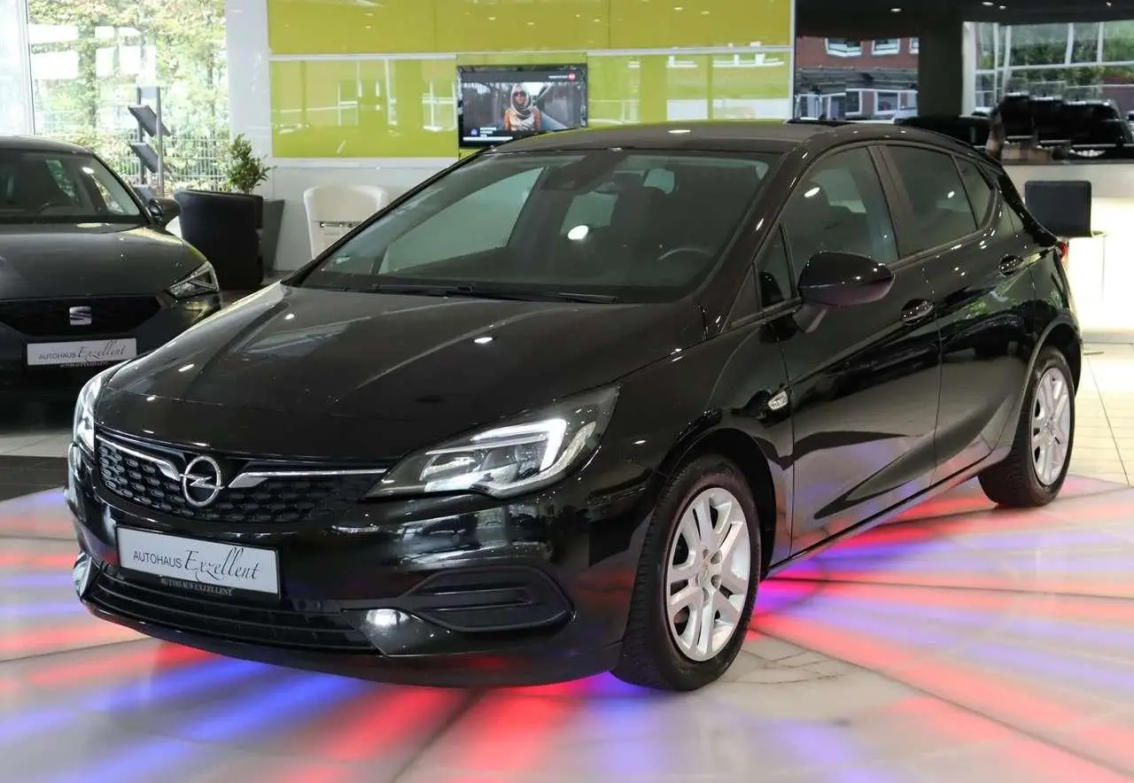 Photo 1 : Opel Astra 2022 Essence