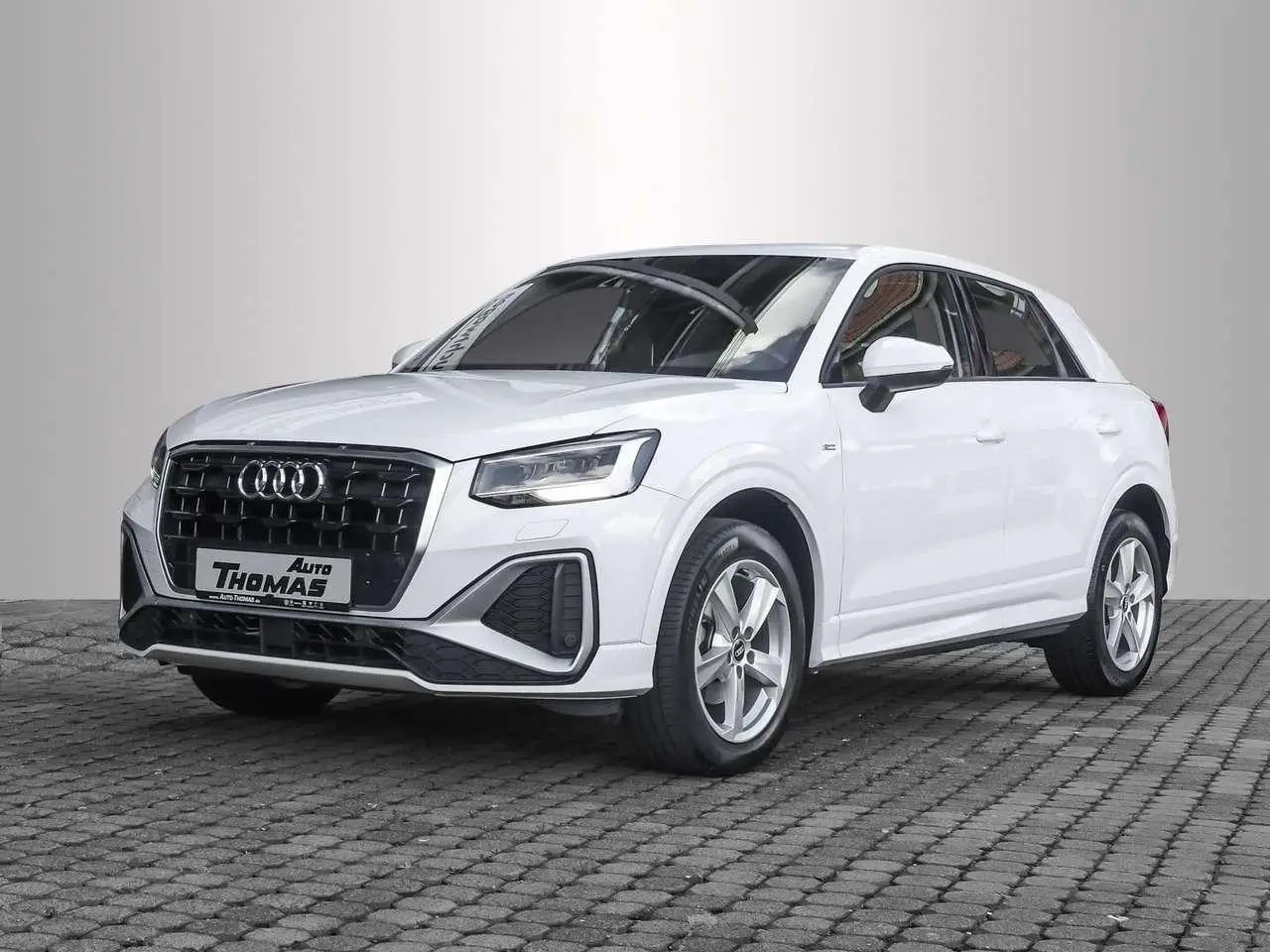 Photo 1 : Audi Q2 2021 Essence